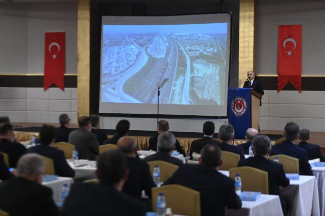 adil-karaismailoglu-010.jpg