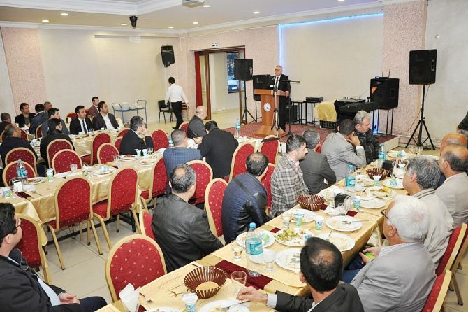 batman-il-milli-egitim’den-aslan’a-veda-yemegi-001.jpg