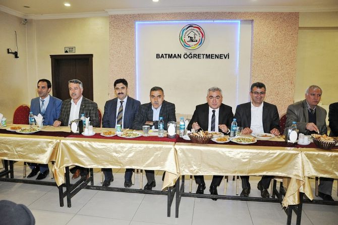 batman-il-milli-egitim’den-aslan’a-veda-yemegi.jpg