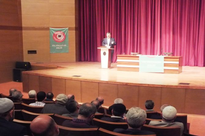 batmanda-“tevhid-ve-vahdet--gelin-birlik-olalim”-konferansi-003.jpg