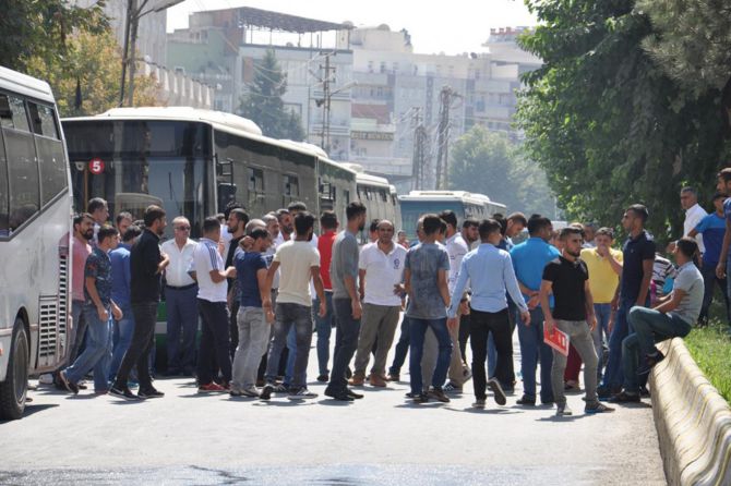 batmanda-kayyum-protestosuna-polis-mudahalesi-002.jpg