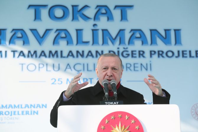 cumhurbaskani-erdogan-tokat-havalimani-002.jpg