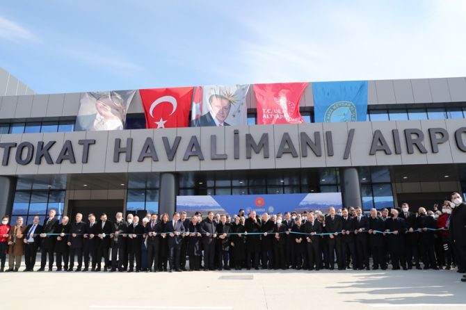 cumhurbaskani-erdogan-tokat-havalimani.jpg