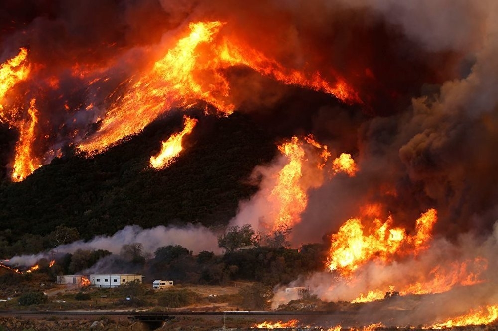 Kaliforniya yanıyor galerisi resim 3