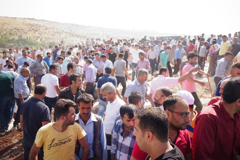 HDP’lilerden cenazede provokasyon girişimi galerisi resim 2
