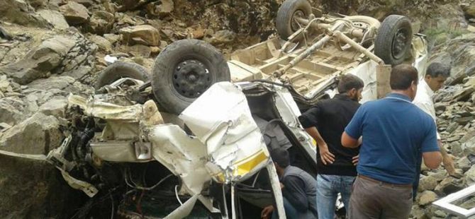 Bingöl'de trafik kazası: 4 ölü 11 yaralı