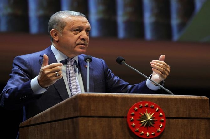 Cumhurbaşkanı Erdoğan: "15 Temmuz ilk darbe girişimleri değil!" galerisi resim 12