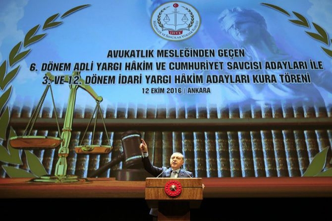 Cumhurbaşkanı Erdoğan: "15 Temmuz ilk darbe girişimleri değil!" galerisi resim 6