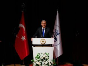 Başbakan Yıldırım: "Birlikte Olursak Ayakta Kalırız"
