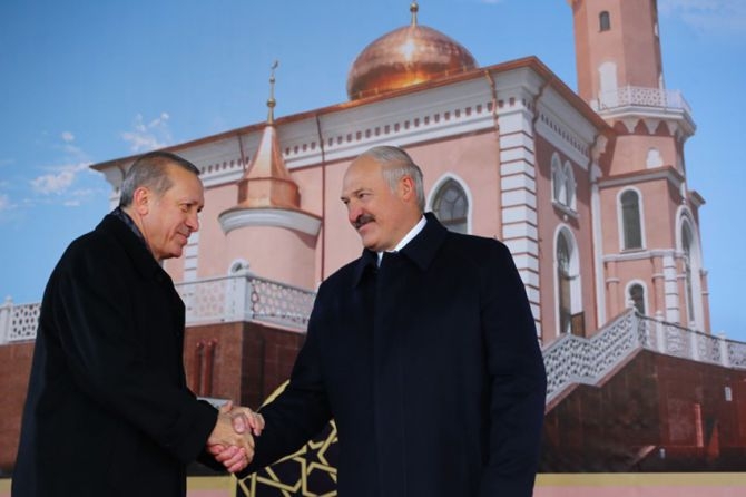 Cumhurbaşkanı Erdoğan Minsk Camisi'nin açılış töreninde galerisi resim 5