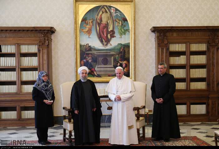 İran Cumhurbaşkanı Ruhanı ve Papa Francisus görüşmesinden kareler galerisi resim 11