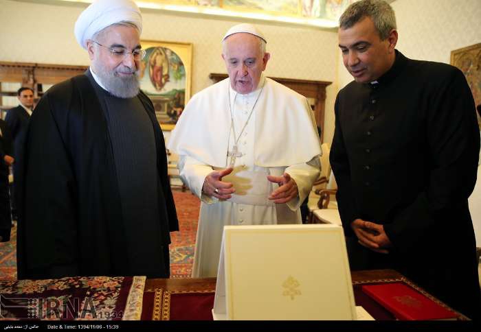 İran Cumhurbaşkanı Ruhanı ve Papa Francisus görüşmesinden kareler galerisi resim 15