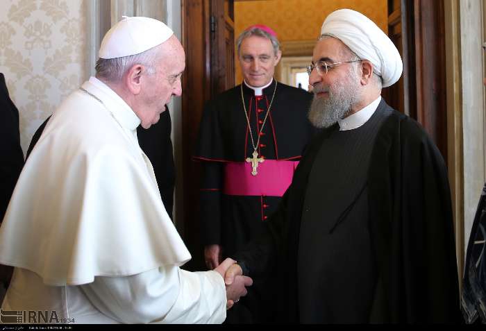 İran Cumhurbaşkanı Ruhanı ve Papa Francisus görüşmesinden kareler galerisi resim 8