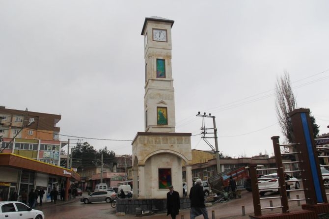 DBP'li belediyenin "Êzidilik"i simgeleyen saat kulesi tep galerisi resim 10