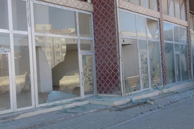 Vali Tuna: Saldırı PKK tarafından gerçekleştirildi galerisi resim 5