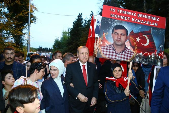 Erdoğan: Milletimiz o gece imanıyla en modern silahlara galebe çaldı galerisi resim 1