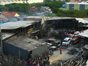 Endonezya'daki patlamada ölenlerin sayısı 47'ye yükseldi