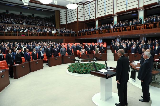 Cumhurbaşkanı Erdoğan, TBMM Genel Kurulu’nda yemin ederek göreve başladı galerisi resim 11