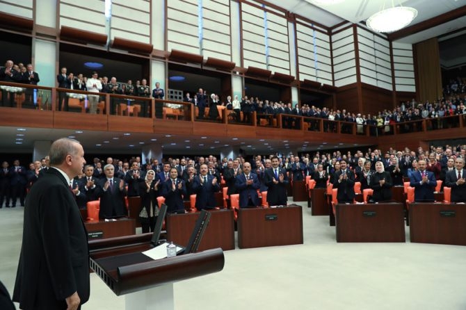 Cumhurbaşkanı Erdoğan, TBMM Genel Kurulu’nda yemin ederek göreve başladı galerisi resim 9