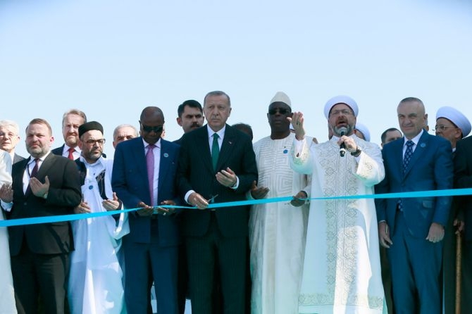 Erdoğan: "Camiler birlik ve beraberliğimizin çimentosudur" galerisi resim 16