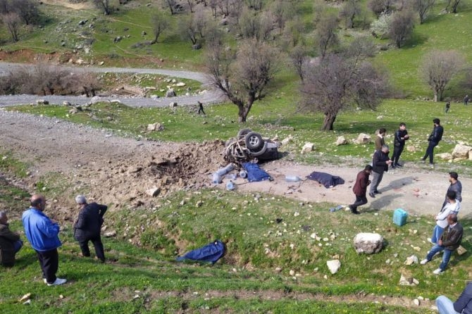 PKK’nın katlettiği köylülerden geriye ceset parçaları kaldı! galerisi resim 6