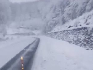 Kar nedeniyle ulaşıma kapanan 25 köy yolu açıldı
