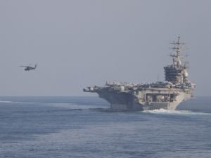 ABD uçak gemisi Basra Körfezi'ne girdi