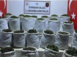 Diyarbakır'da 915 kilogram uyuşturucu madde ele geçirildi
