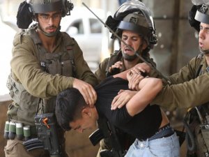 İşgal zindanlarında 7 bin 800 Filistinli esir bulunuyor
