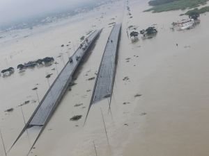 Hindistan’da şiddetli yağışlar sele yol açtı: 5 ölü