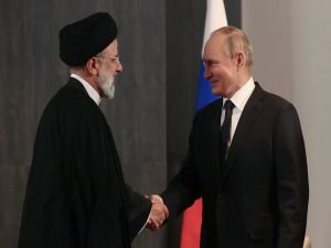 Putin-Reisi görüşmesi Moskova'da gerçekleşti