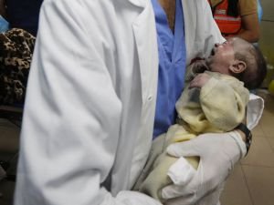 Gazze'den Türkiye'ye getirilen yaralı ve hasta sayısı 182'ye yükseldi