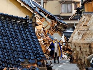 Japonya'daki depremlerde ölü sayısı 180'e çıktı