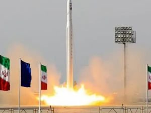 İran uzaya araştırma uydusu gönderdi