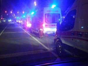 Mersin'de işçi servisi devrildi: 23 yaralı