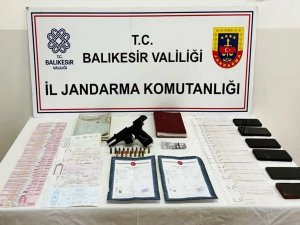 Balıkesir'de 'Kafes-38' operasyonu: 6 gözaltı