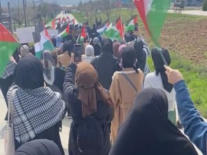 Batman'da üniversite öğrencileri Gazze için yürüdü