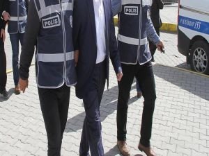Siirt merkezli FETÖ operasyonunda 8 kişi tutuklandı