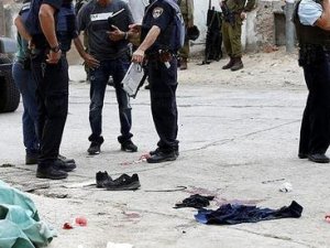 Katil İsrail askerleri bir Filistinliyi Şehid etti