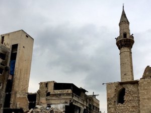Suriye: Ordu, muhaliflerin çıkışına izin vermek için Halep’ten çekildi
