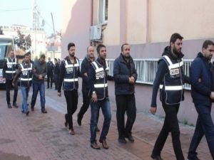 Bartın’da 7 polis FETÖ'den tutuklandı