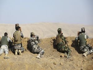 Irak ordusu Musul'da, çatışmalar yaşanıyor