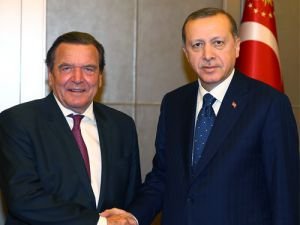 Cumhurbaşkanı Erdoğan, Schröder’i kabul etti