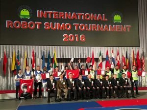 İAÜ Sumo Robot Yarışmalarına damga vurdu!