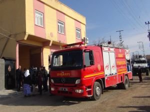 Çınar'da yangın mahalleliyi korkuttu