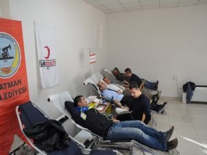 Belediye personeli kan bağışında bulundu