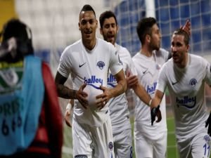 Kasımpaşa, Bursaspor'u farklı yendi