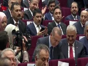 Erdoğan AK Parti'de! Salondan ilk görüntü