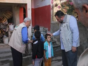 Mardin'de yetim ailelere yardım