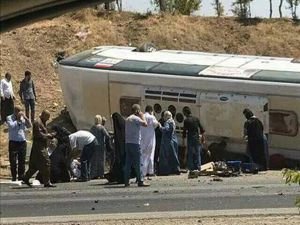 Irak’ta hacı adaylarını taşıyan otobüs kaza yaptı